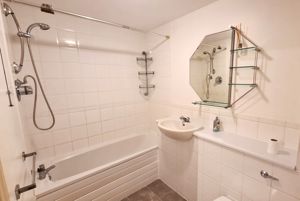 Bathroom- click for photo gallery